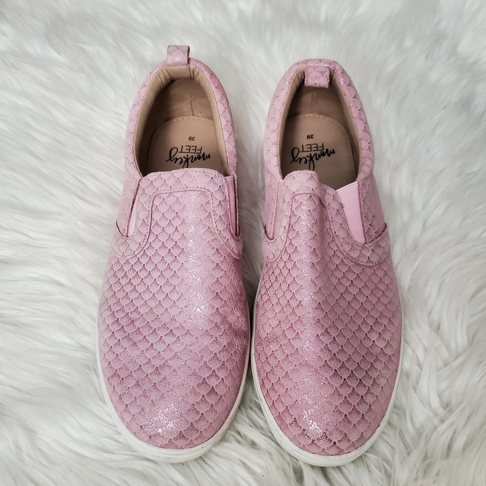 Pink Mermaid Scale Slides